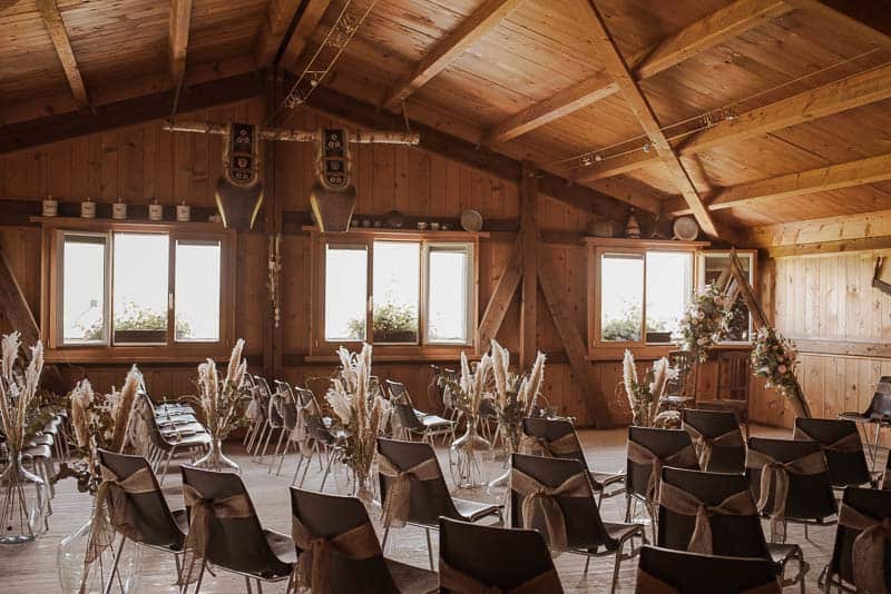 Hochzeitslocation im Kanton Schwyz mit Vintage und Boho-Deko